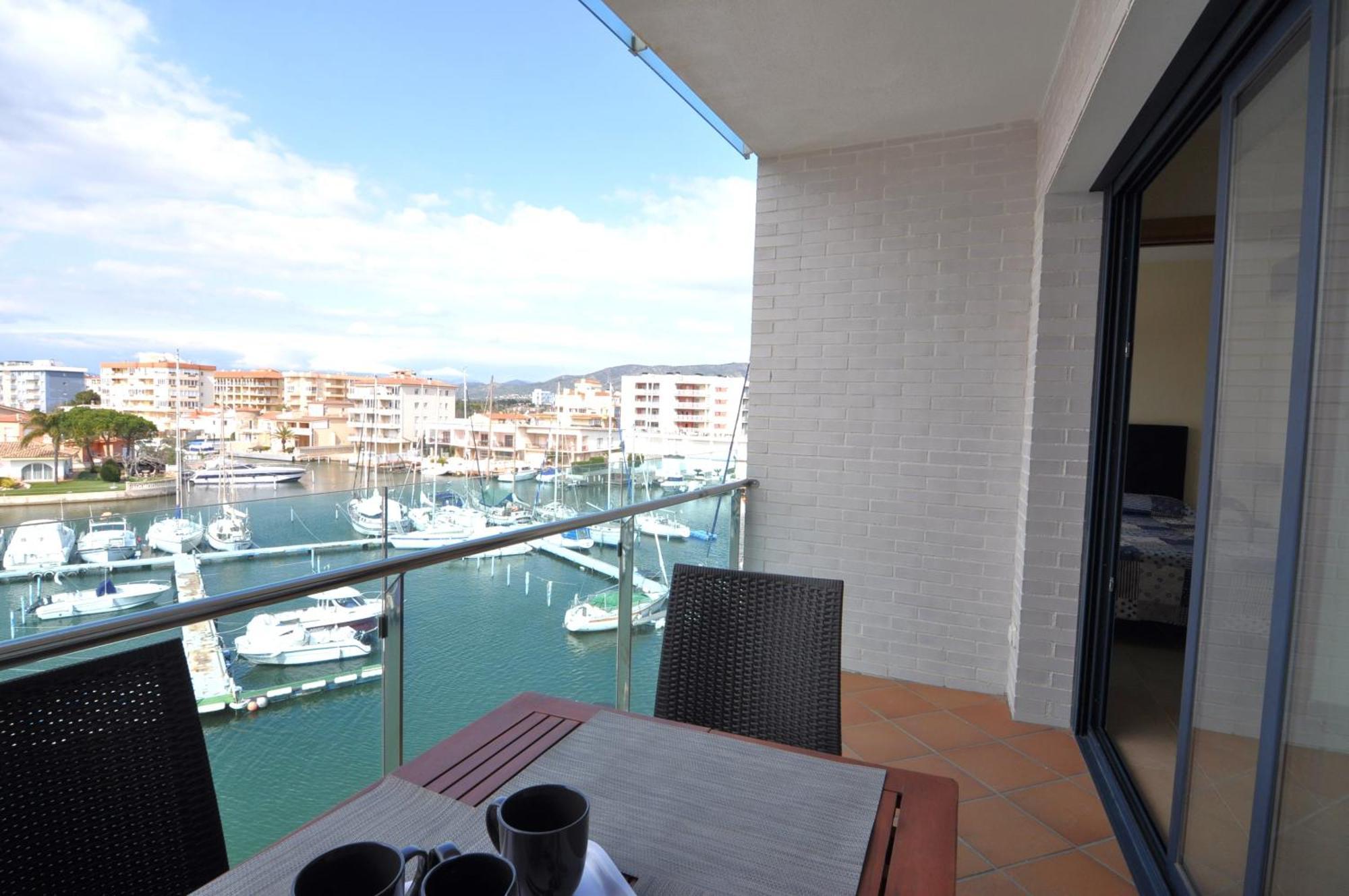 Rnet - Apartments Roses Port Trebol Luaran gambar