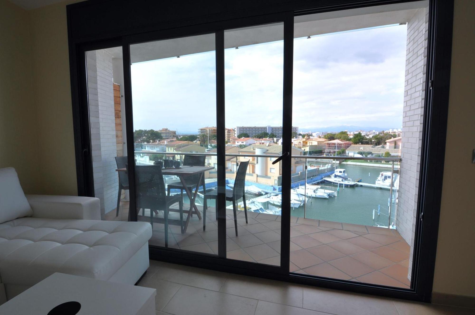 Rnet - Apartments Roses Port Trebol Luaran gambar