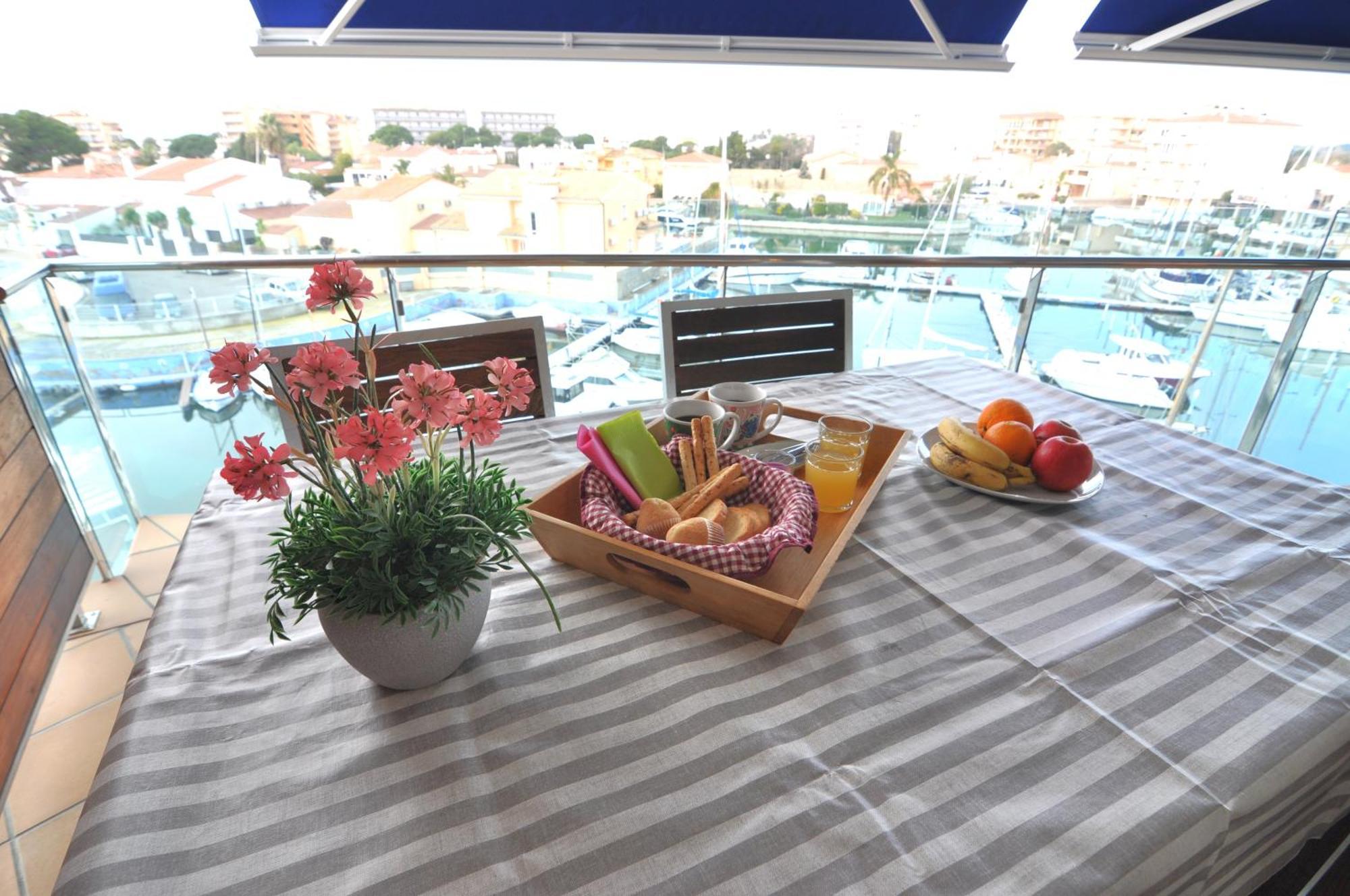 Rnet - Apartments Roses Port Trebol Luaran gambar