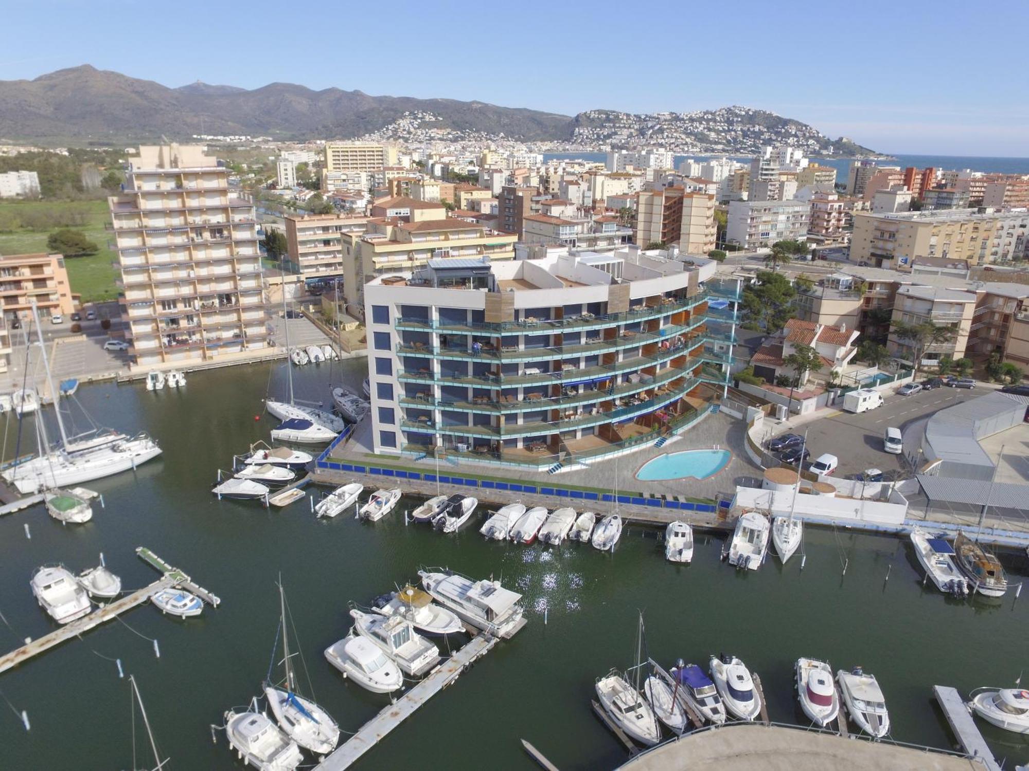 Rnet - Apartments Roses Port Trebol Luaran gambar