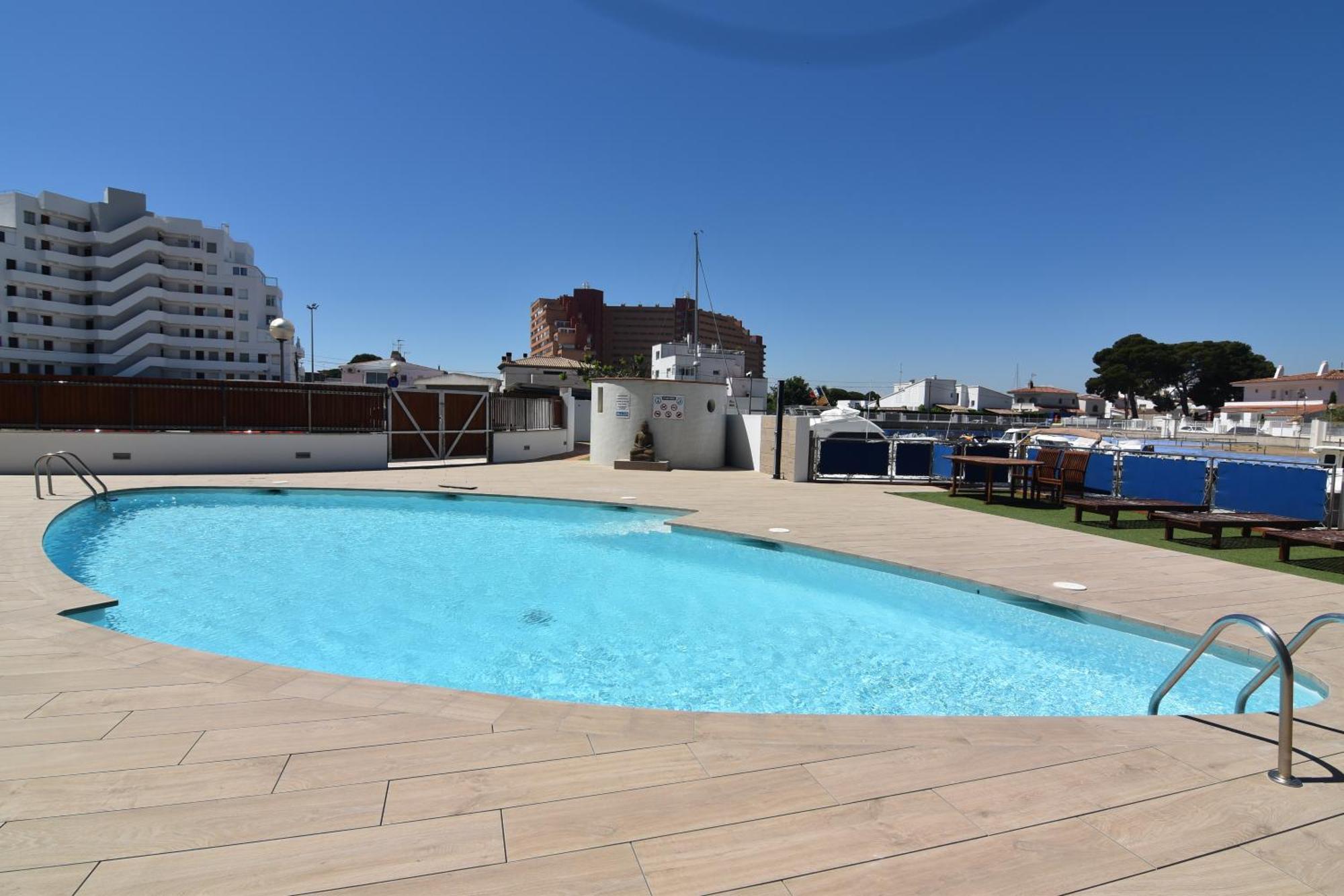 Rnet - Apartments Roses Port Trebol Luaran gambar