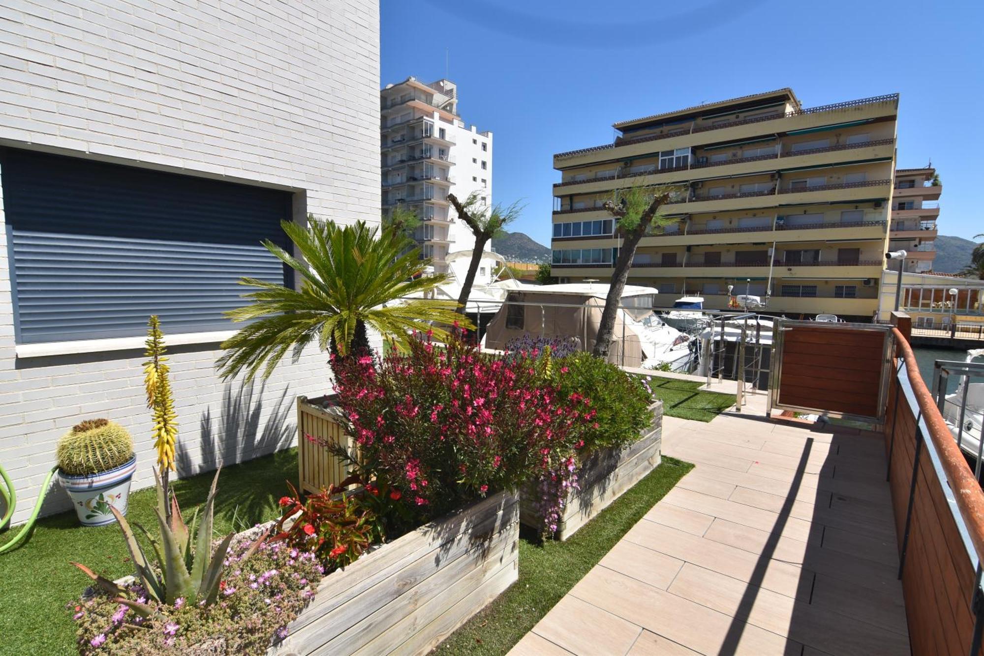 Rnet - Apartments Roses Port Trebol Luaran gambar